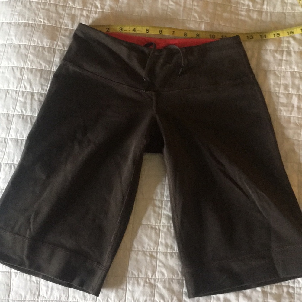 Lululemon brown shorts